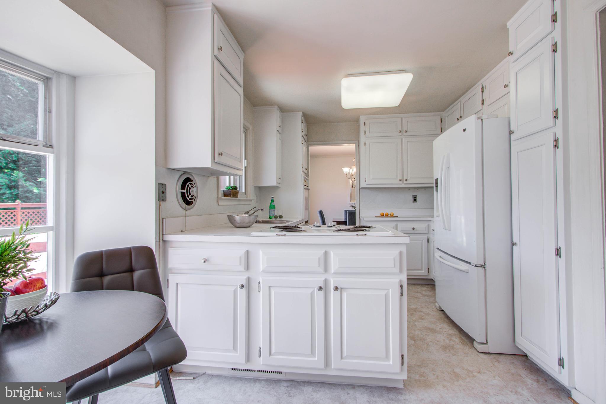 8709 Rayburn Road Bethesda, MD 20817 - Photo 13 of 33 Gallery Image 13