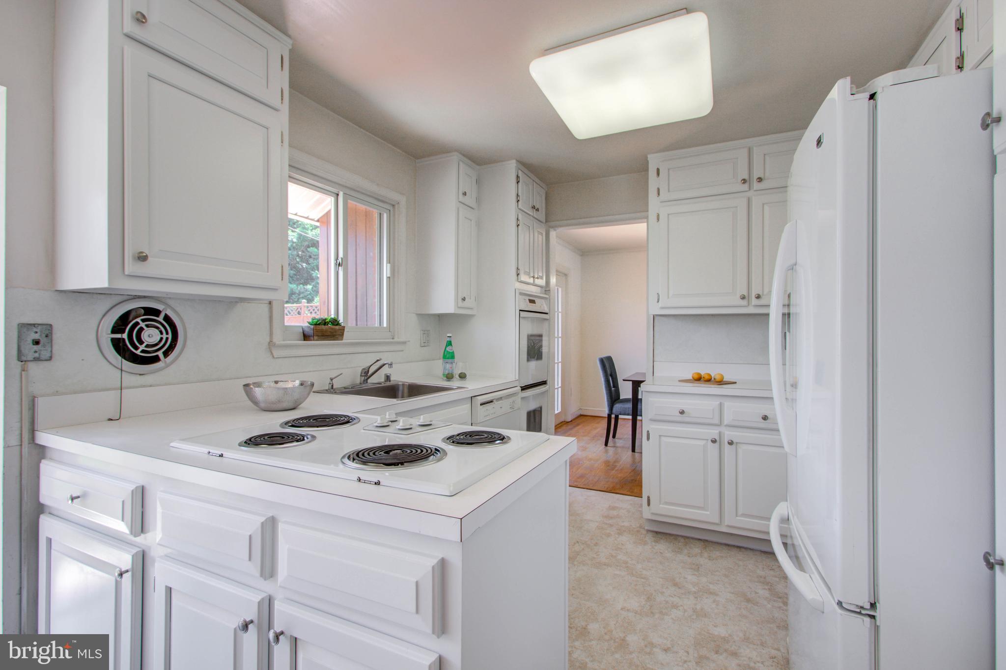 8709 Rayburn Road Bethesda, MD 20817 - Photo 15 of 33 Gallery Image 15