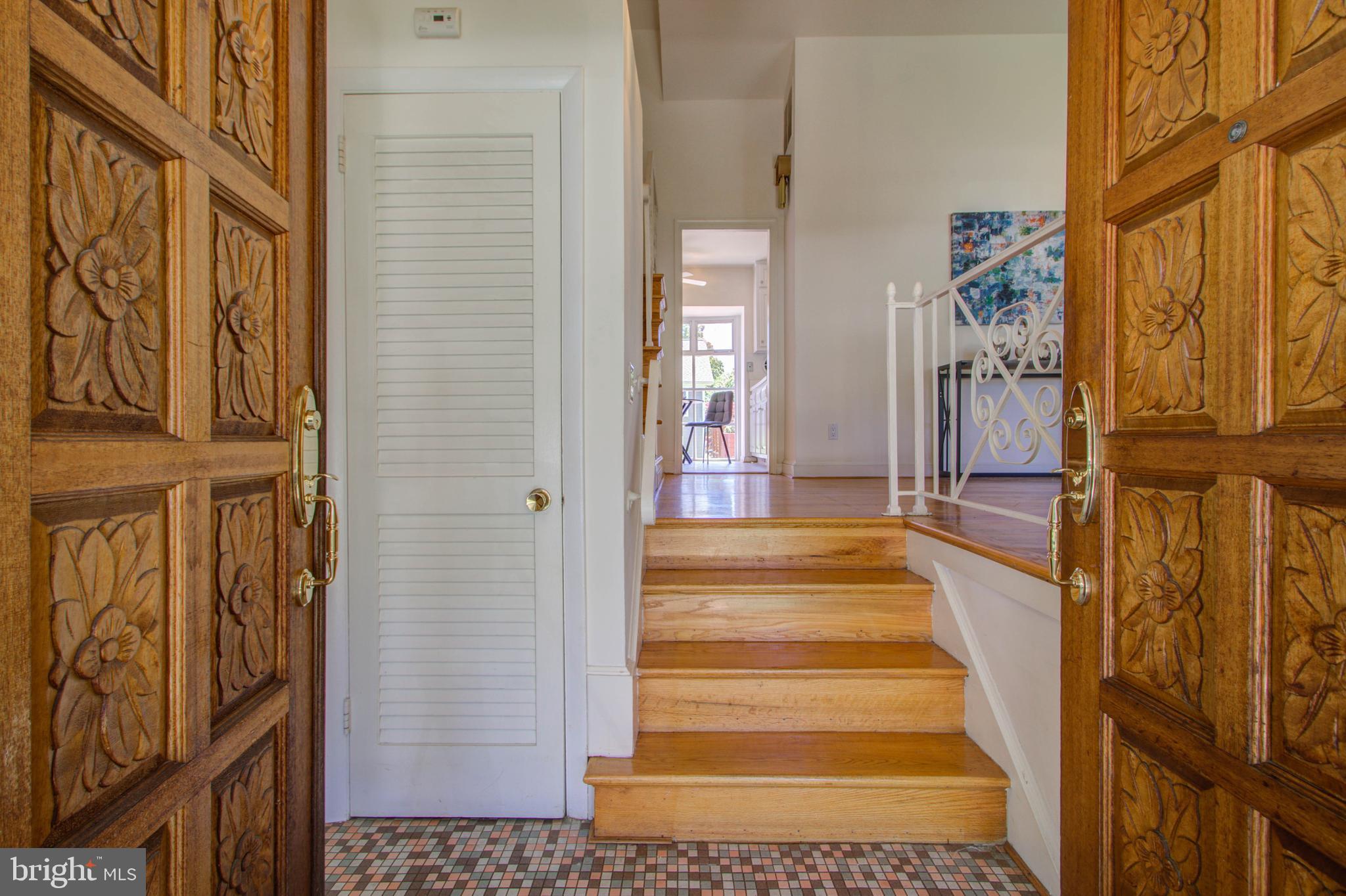 8709 Rayburn Road Bethesda, MD 20817 - Photo 3 of 33 Gallery Image 3