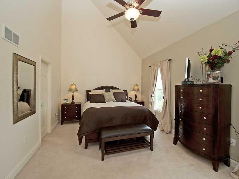 2366 Hilltop Road Presto, PA 15142 - Photo 11 of 23 Master Bedroom.