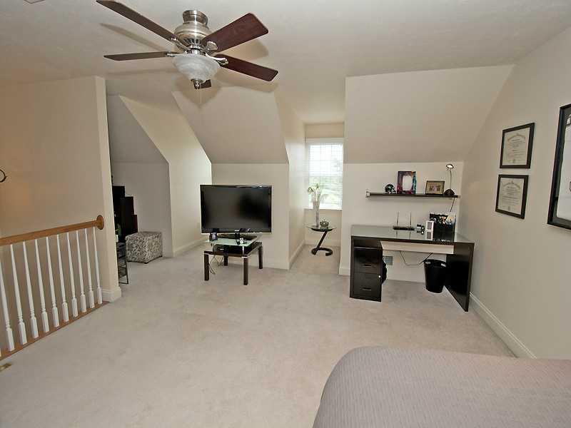 2366 Hilltop Road Presto, PA 15142 - Photo 20 of 23 Den.