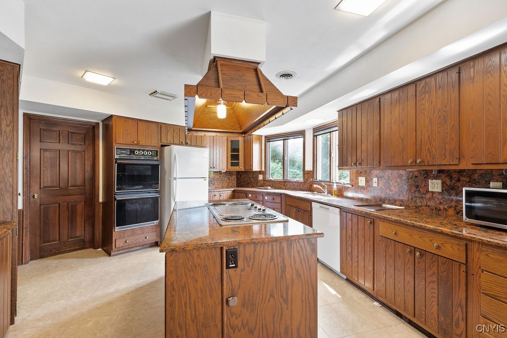 20 Cross Road DeWitt, NY 13224 - Photo 9 of 44