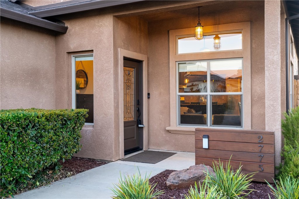 2775 Levi Lane Chico, CA 95973 - Photo 2 of 34 a front view of a house with a yard