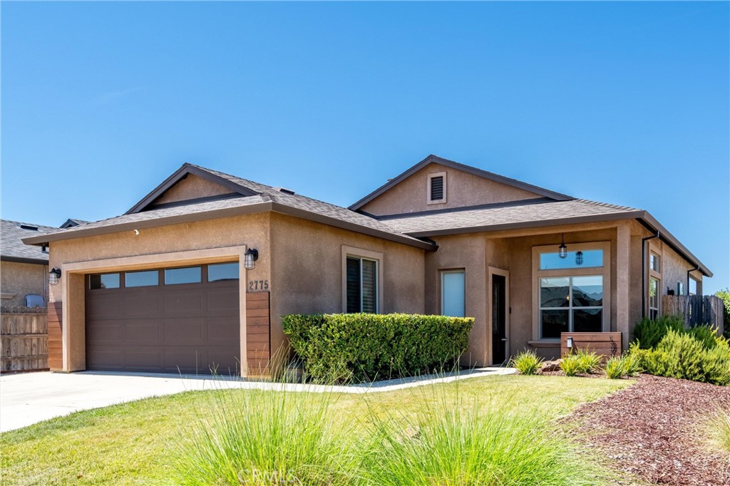 2775 Levi Lane Chico, CA 95973 - Photo 33 of 34 a front view of a house with a yard