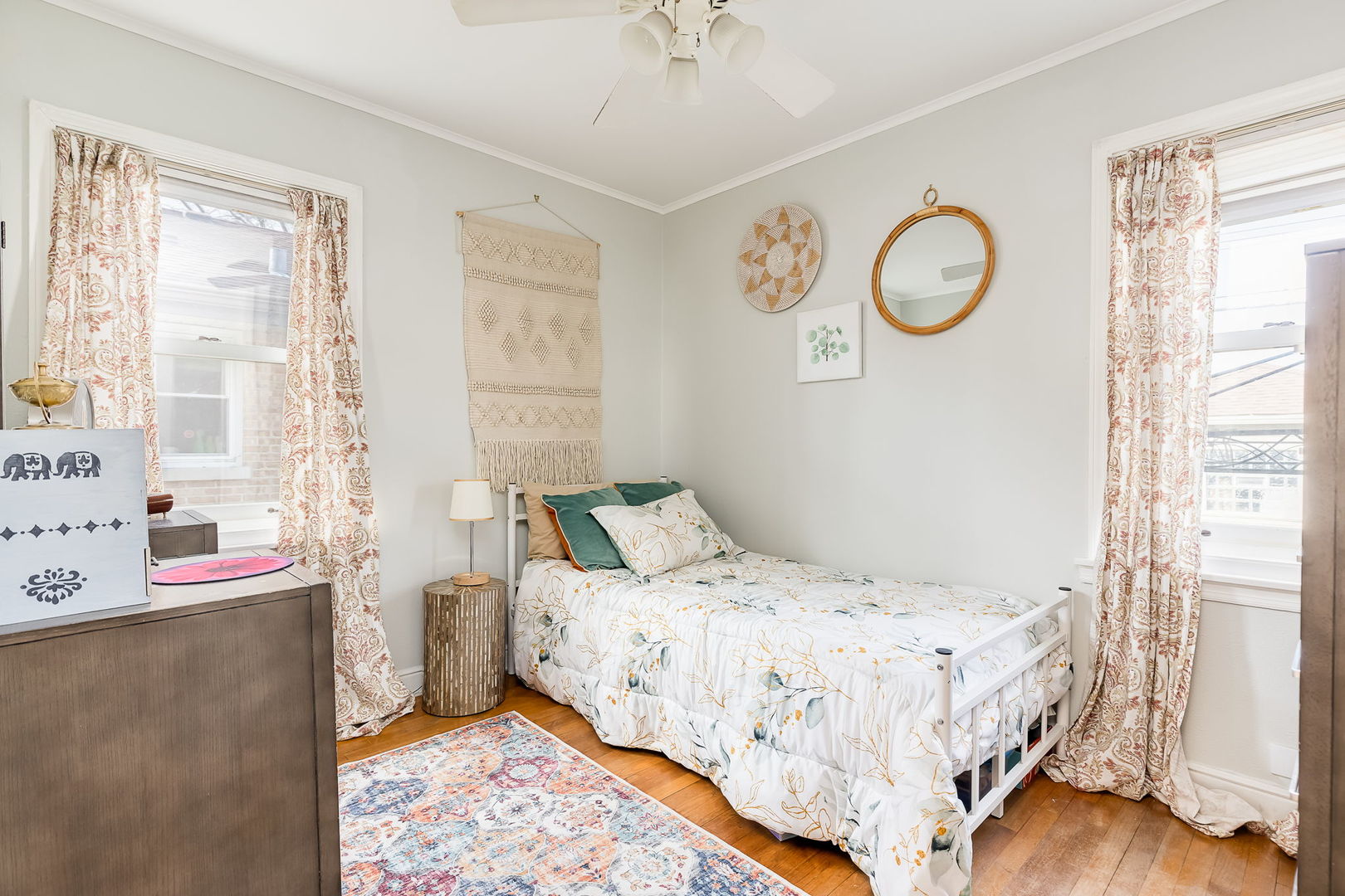 5404 North Nagle Avenue Chicago, IL 60630 - Photo 13 of 28 Gallery Image 13