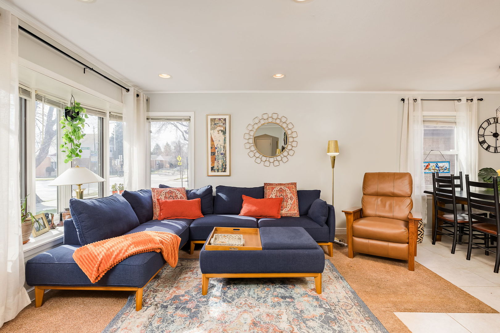 5404 North Nagle Avenue Chicago, IL 60630 - Photo 5 of 28 Gallery Image 5