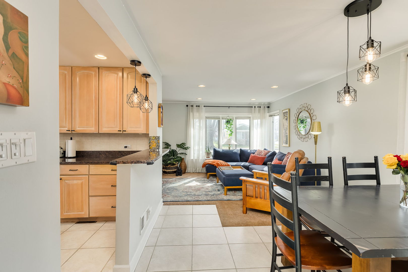 5404 North Nagle Avenue Chicago, IL 60630 - Photo 10 of 28 Gallery Image 10