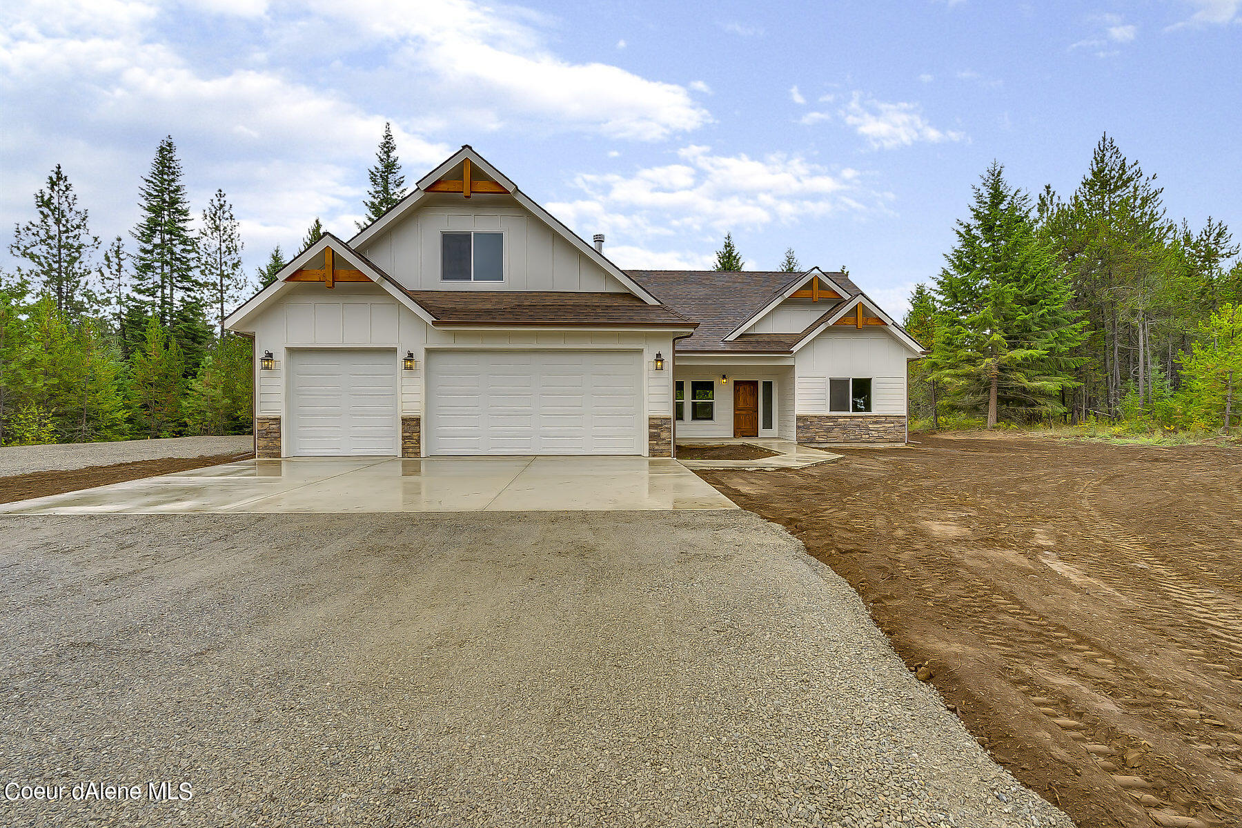 L1-b8 North Eclipse Road Rathdrum, ID 83858 - Photo 1 of 33 Front-Photo of Similar Home