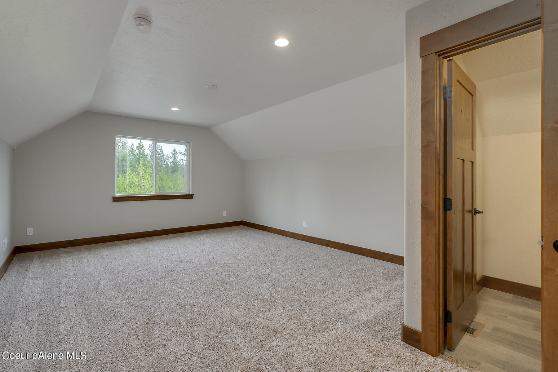 L1-b8 North Eclipse Road Rathdrum, ID 83858 - Photo 24 of 33 Front-Photo of Similar Home