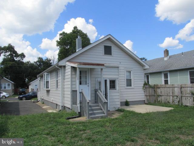 82 Reeger Avenue Trenton, NJ 08610 - Photo 4 of 12 Gallery Image 4