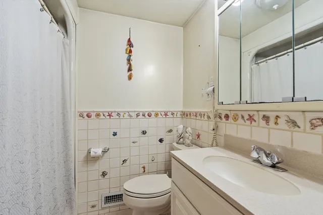 $825,000 | 10 Brook Street, Chelmsford, MA 01824