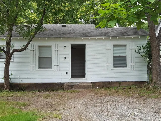 $1,295 | 3604 North Terry Street, Fort Worth, TX 76106