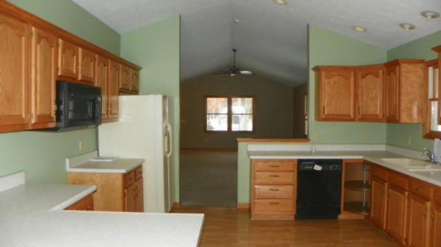 56248 Puma Drive Three Rivers, MI 49093 - Photo 3 of 18 263-468389 kitchen 1
