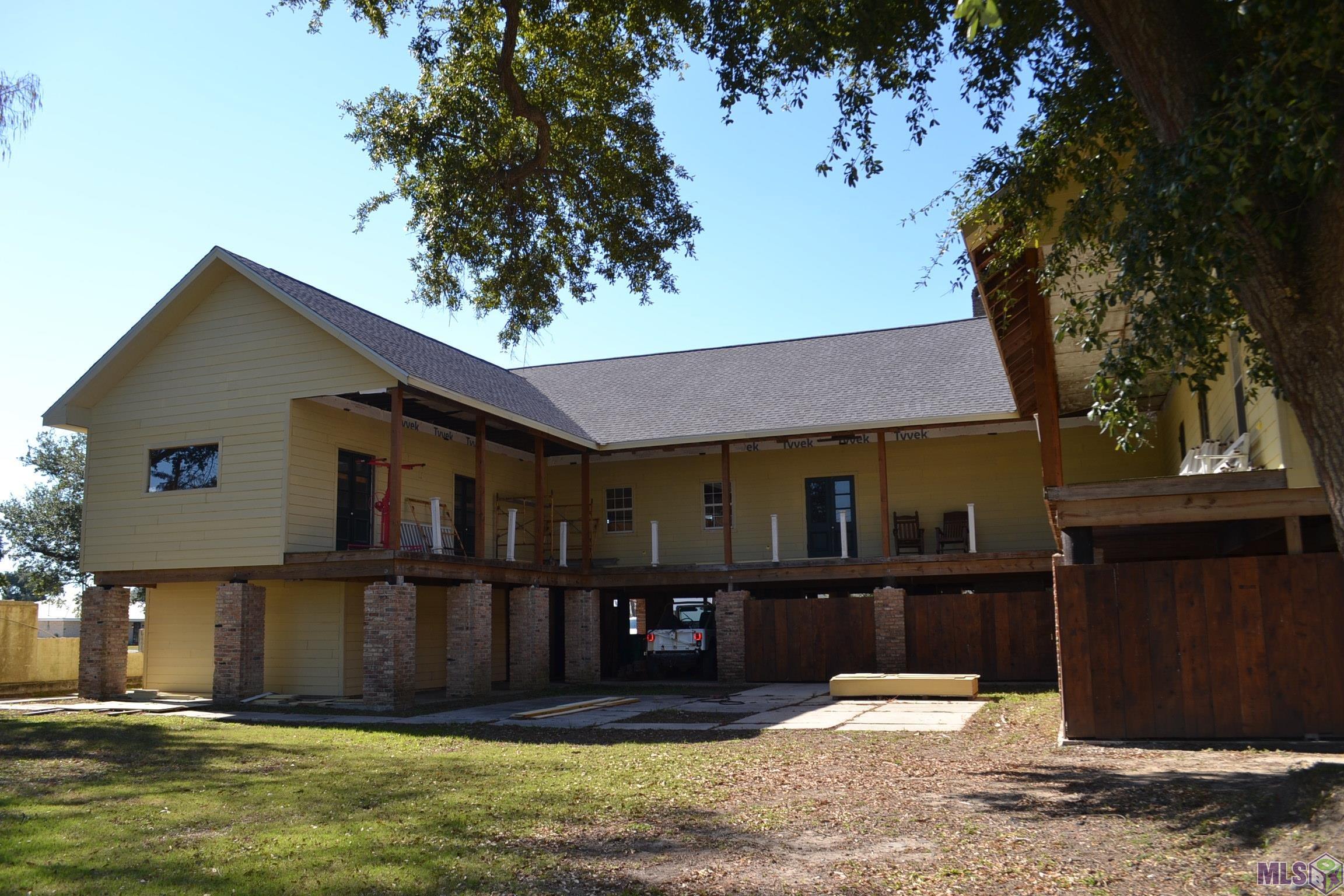 129 Summers Street Golden Meadow, LA 70357 - Photo 3 of 33