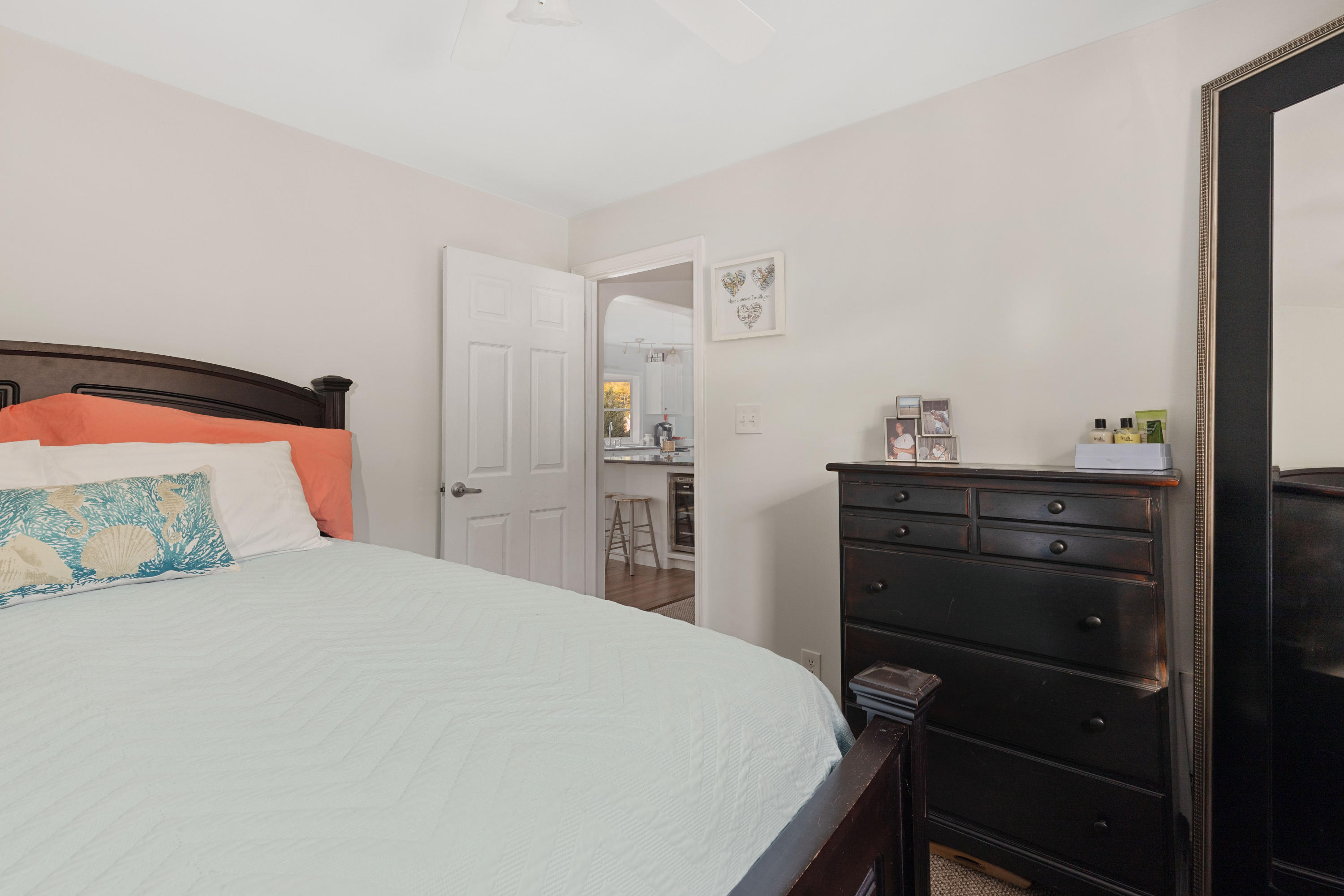40 Bayhead Shores Road Buzzards Bay, MA 02532 - Photo 16 of 26 40BayLR-16