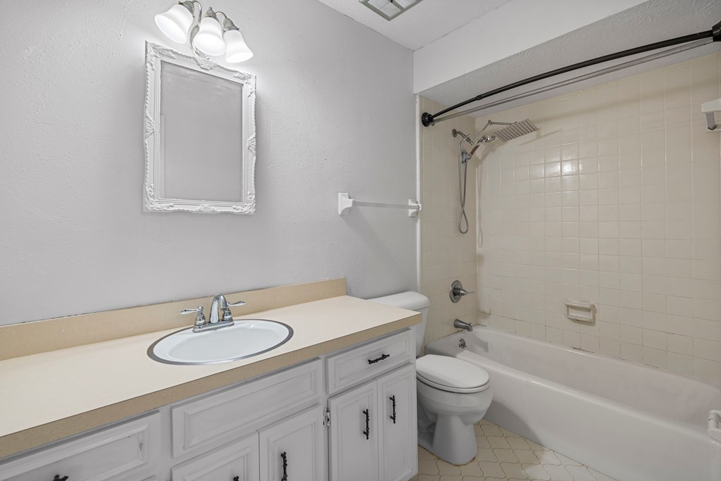 1414 Foxcroft Loop Columbus, GA 31904 - Photo 7 of 8