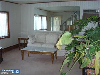 24 Canary Road Levittown, PA 19057 - Photo 3 of 12