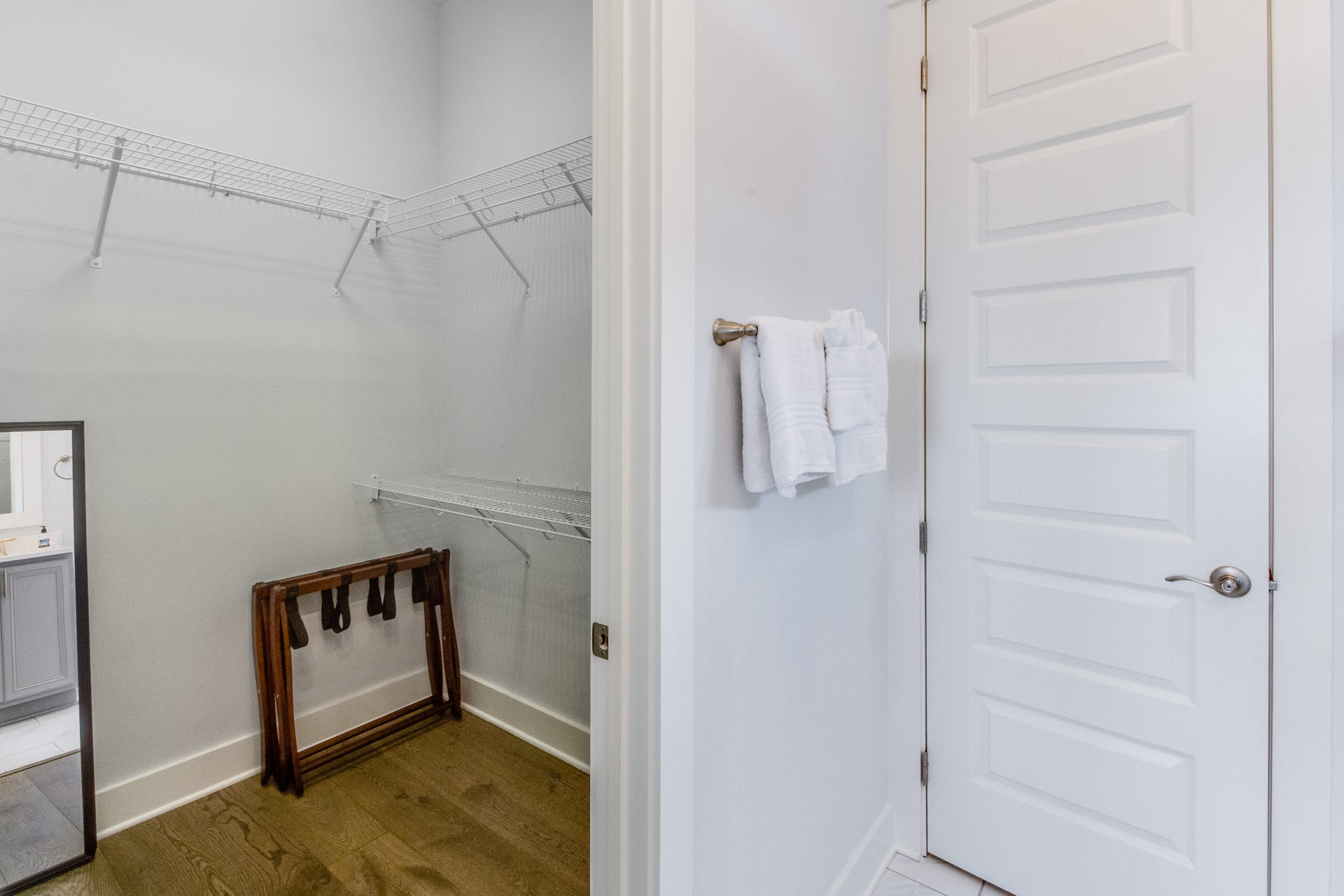 10 York Ln Inlet Beach, Unit C289 Inlet Beach, FL 32461 - Photo 16 of 32 a view of an empty walk in closet