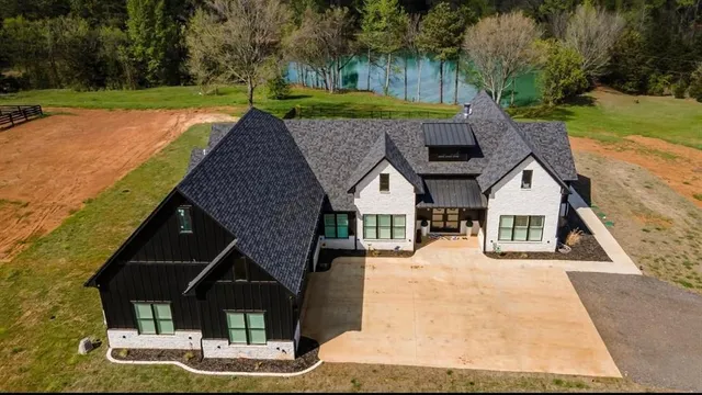 $1,250,000 | 15887 County Road 436, Lindale, TX 75771