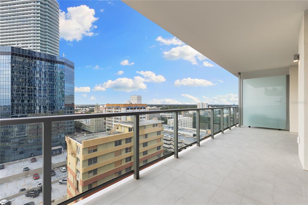 275 1st Avenue South, Unit 1407 St. Petersburg, FL 33701 - Photo 11 of 33