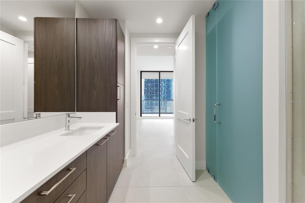 275 1st Avenue South, Unit 1407 St. Petersburg, FL 33701 - Photo 13 of 33