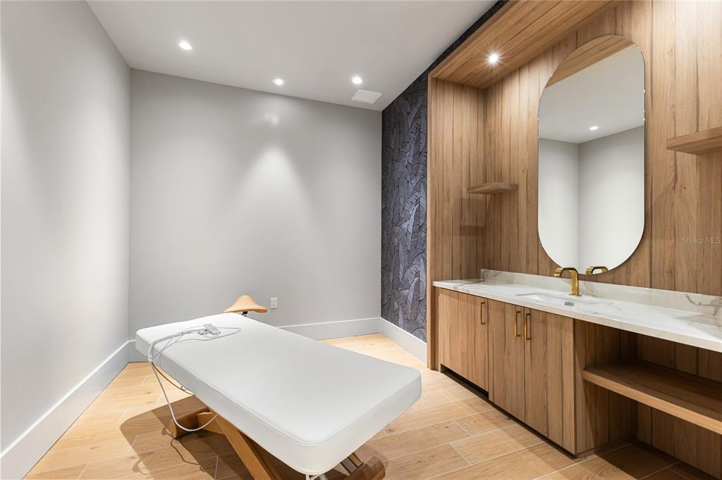 275 1st Avenue South, Unit 1407 St. Petersburg, FL 33701 - Photo 30 of 33