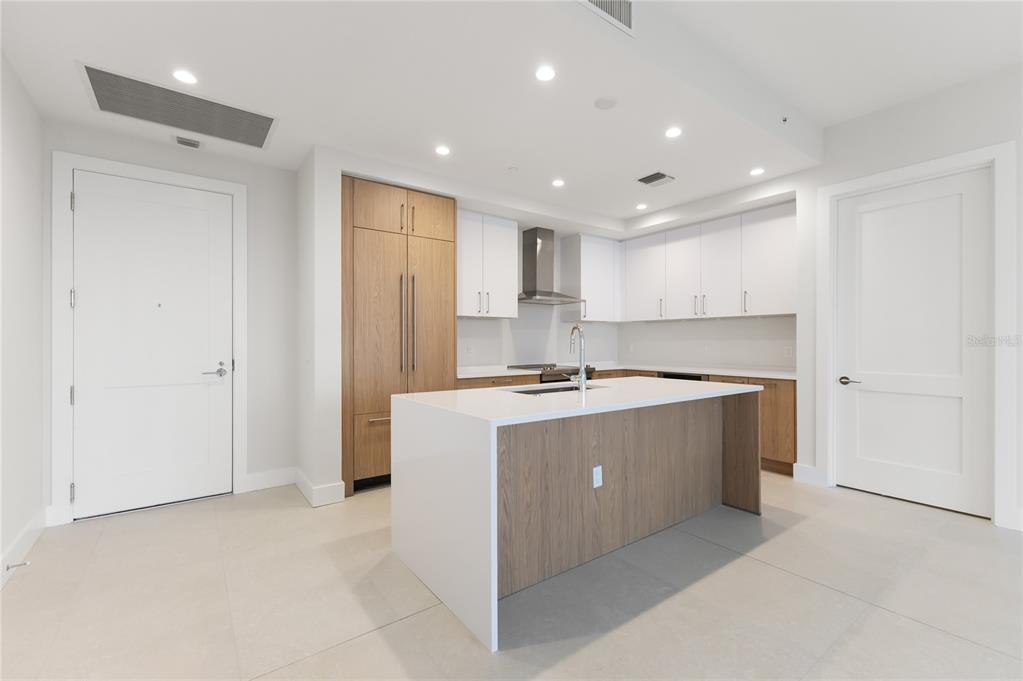 275 1st Avenue South, Unit 1407 St. Petersburg, FL 33701 - Photo 7 of 33