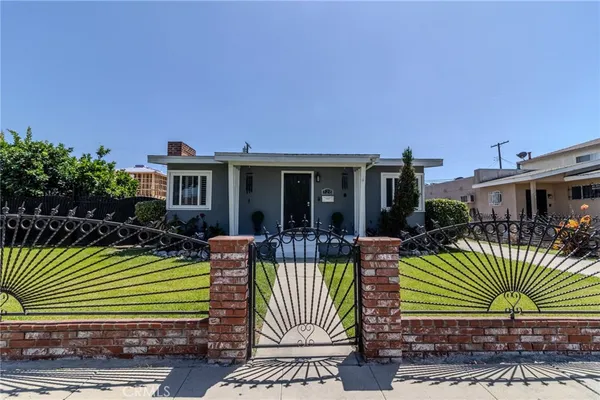 $829,000 | 128 East 67th Way, Long Beach, CA 90805