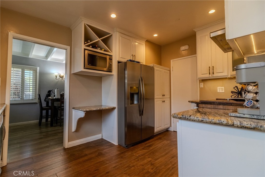 128 East 67th Way Long Beach, CA 90805 - Photo 13 of 68