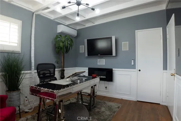 $829,000 | 128 East 67th Way, Long Beach, CA 90805