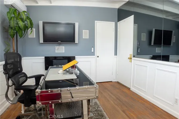 $829,000 | 128 East 67th Way, Long Beach, CA 90805