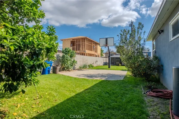 $829,000 | 128 East 67th Way, Long Beach, CA 90805