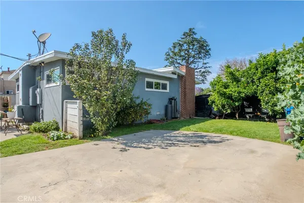 $829,000 | 128 East 67th Way, Long Beach, CA 90805