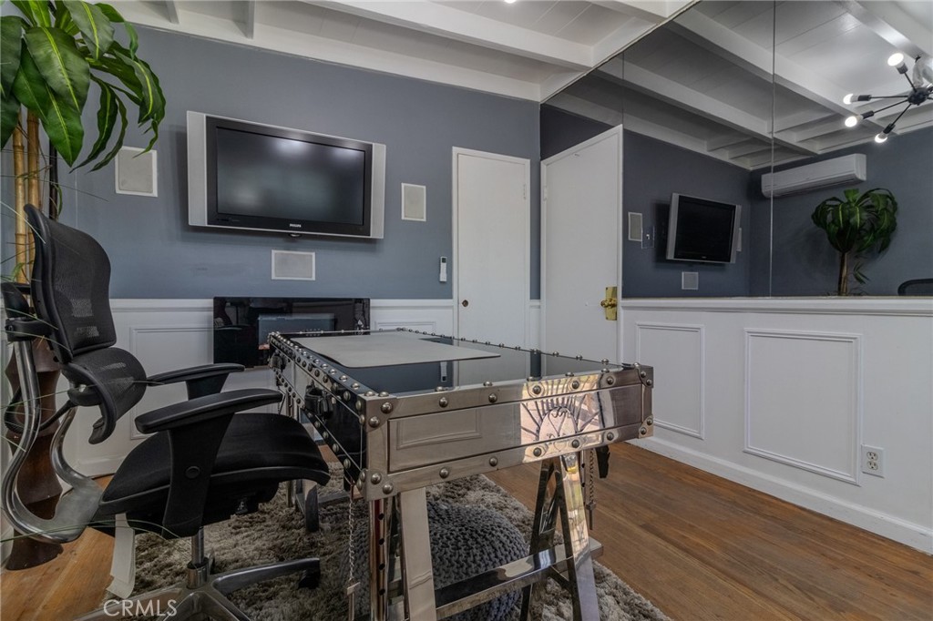 128 East 67th Way Long Beach, CA 90805 - Photo 34 of 68