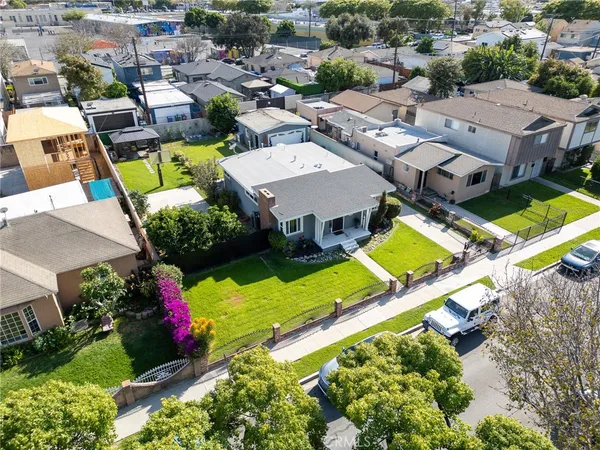 $829,000 | 128 East 67th Way, Long Beach, CA 90805