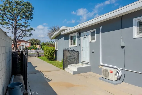 $829,000 | 128 East 67th Way, Long Beach, CA 90805