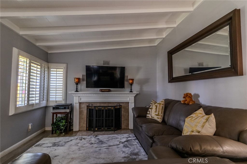 128 East 67th Way Long Beach, CA 90805 - Photo 4 of 68