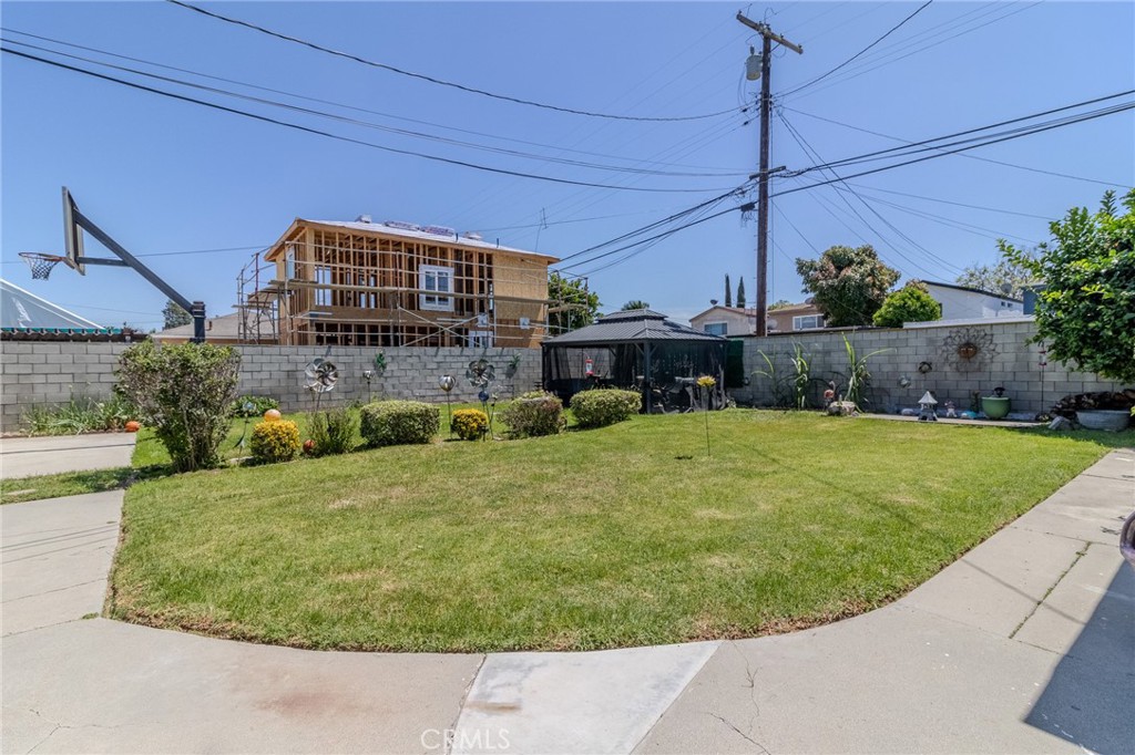 128 East 67th Way Long Beach, CA 90805 - Photo 44 of 68