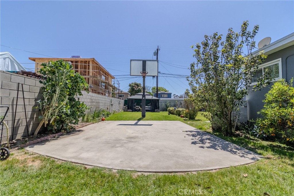 128 East 67th Way Long Beach, CA 90805 - Photo 50 of 68