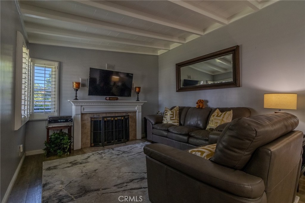 128 East 67th Way Long Beach, CA 90805 - Photo 5 of 68