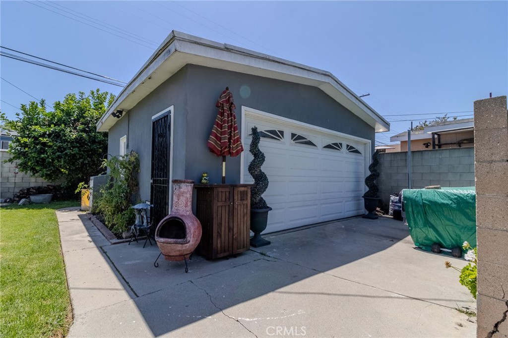128 East 67th Way Long Beach, CA 90805 - Photo 55 of 68