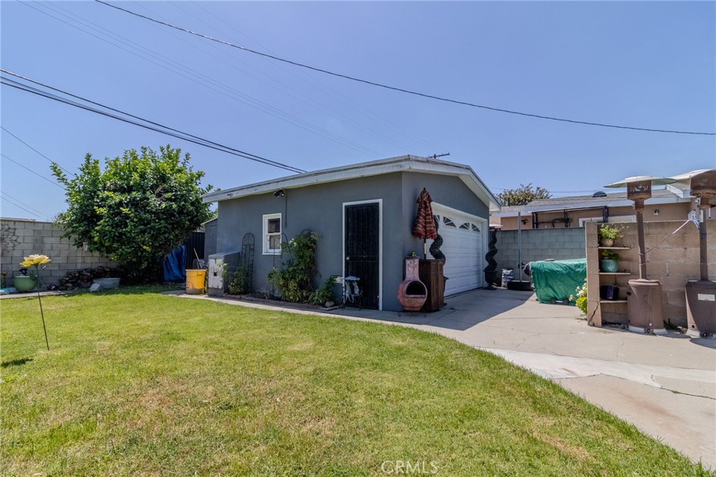 128 East 67th Way Long Beach, CA 90805 - Photo 56 of 68