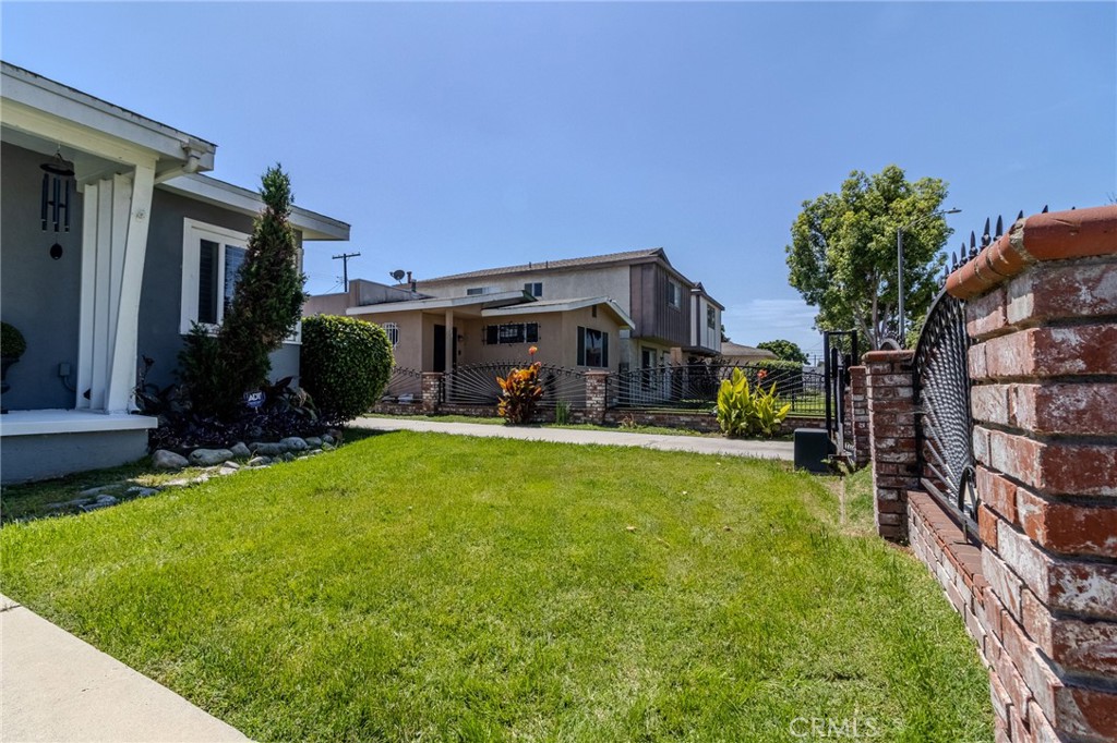 128 East 67th Way Long Beach, CA 90805 - Photo 64 of 68