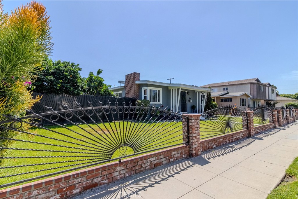 128 East 67th Way Long Beach, CA 90805 - Photo 67 of 68