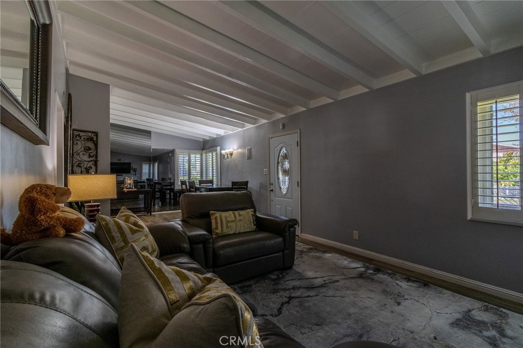 128 East 67th Way Long Beach, CA 90805 - Photo 8 of 68