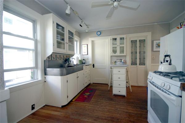 53 Greaton Road Boston, MA 02132 - Photo 6 of 13 Gallery Image 6