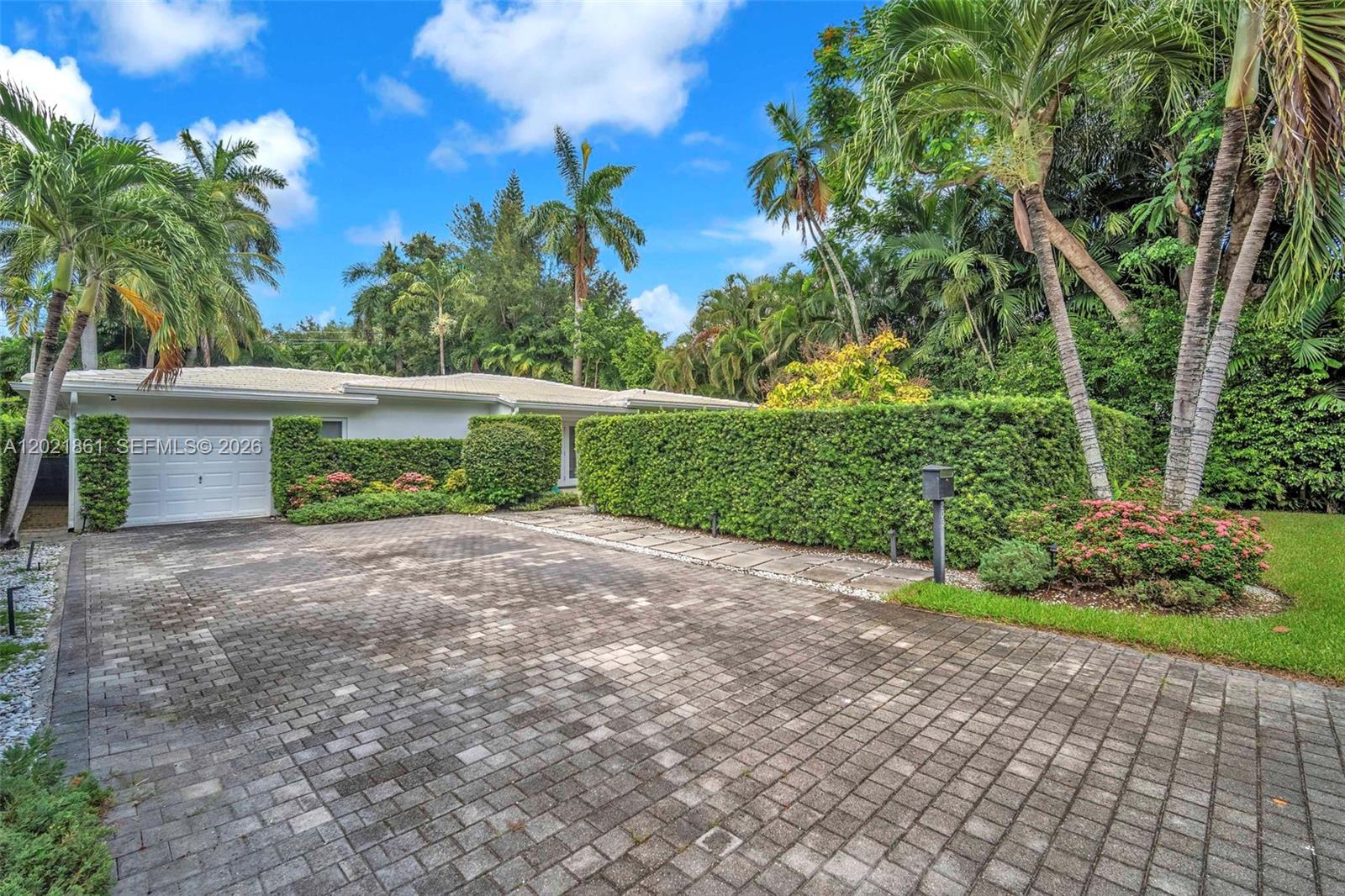 203 Ridgewood Road Coral Gables, FL 33133 - Photo 40 of 44