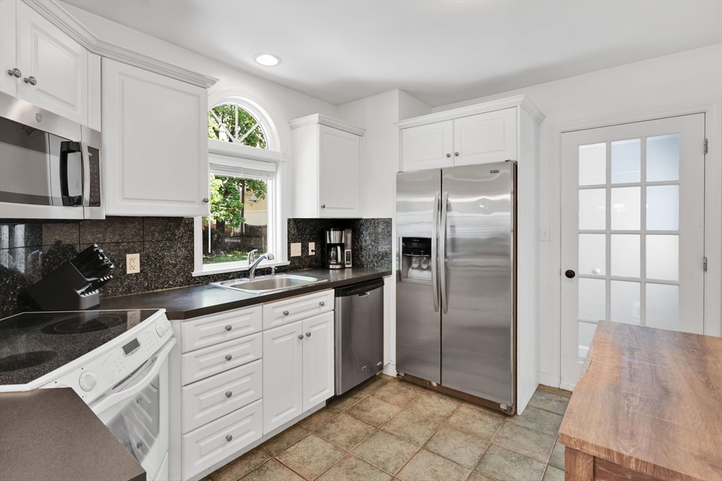 15 Falmouth Road Longmeadow, MA 01106 - Photo 5 of 30 Gallery Image 5