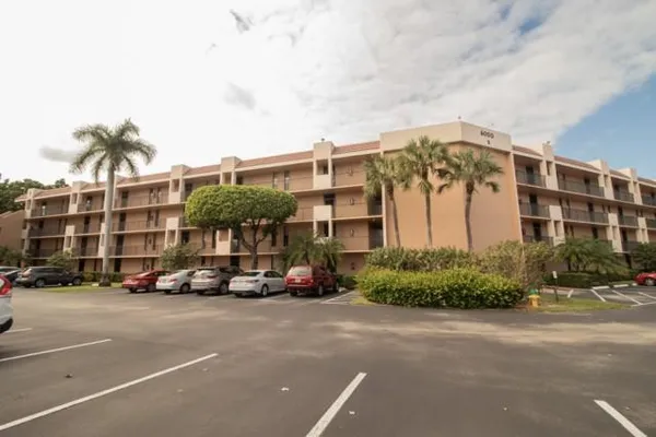 $240,000 | 6007 Coral Lake Drive, Unit 107, Pompano Beach, FL 33063