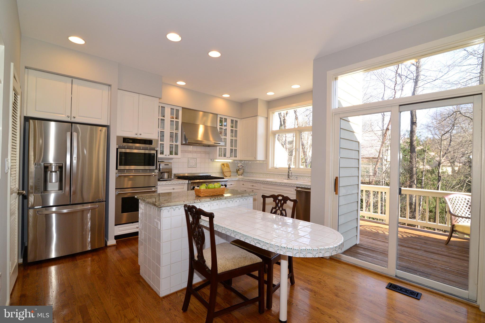 11520 Hemingway Drive Reston, VA 20194 - Photo 18 of 69 Great access to the wonderful deck